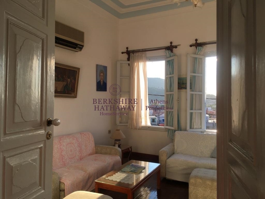 (For Sale) Residential || Samos/Karlovasi - 180 Sq.m, 3 Bedrooms, 110.000€ 
