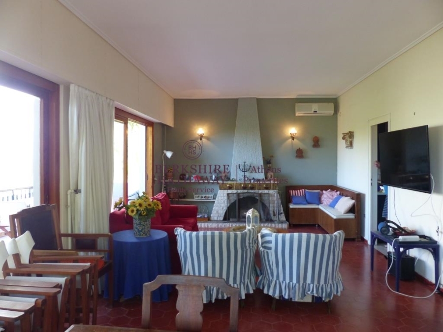Residential Detached house || East Attica/Saronida - 127 Sq.m, 3 Bedrooms, 580.000€ 