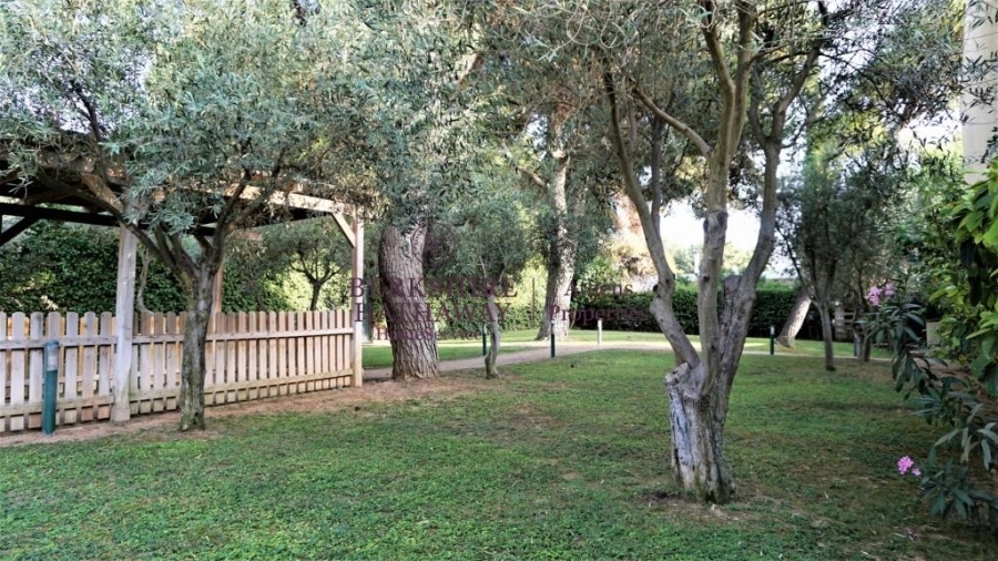 (For Sale) Land Plot || Athens North/Kifissia - 740 Sq.m, 1.100.000€ 