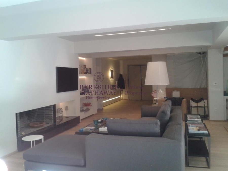 (For Sale) Residential Maisonette || Athens North/Kifissia - 285 Sq.m, 3 Bedrooms, 980.000€ 