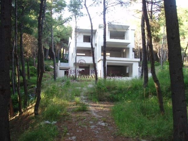 Residential Villa || East Attica/Thrakomakedones - 450 Sq.m, 6 Bedrooms, 975.000€ 