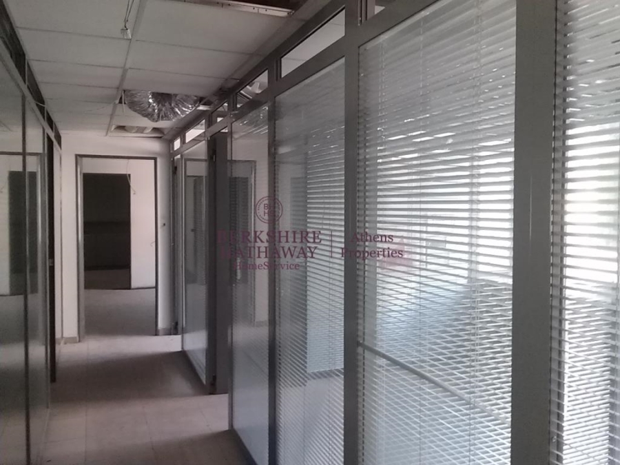 (Προς Ενοικίαση) Επαγγελματικός Χώρος Γραφείο || Αθήνα Κέντρο/Αθήνα - 1.500 τ.μ, 15.000€ 