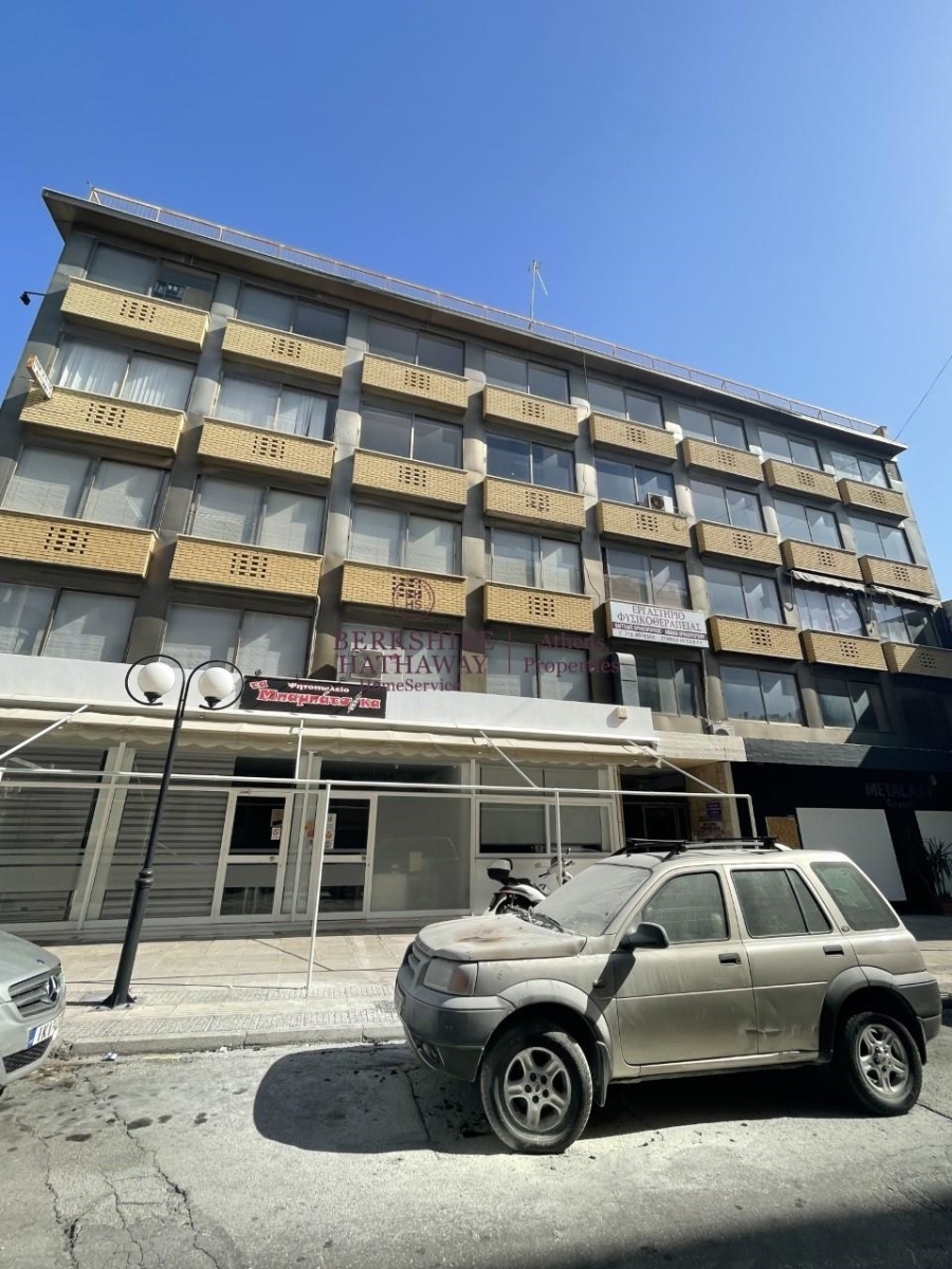 (For Sale) Commercial Building || Piraias/Nikaia - 1.200 Sq.m, 1.600.000€ 