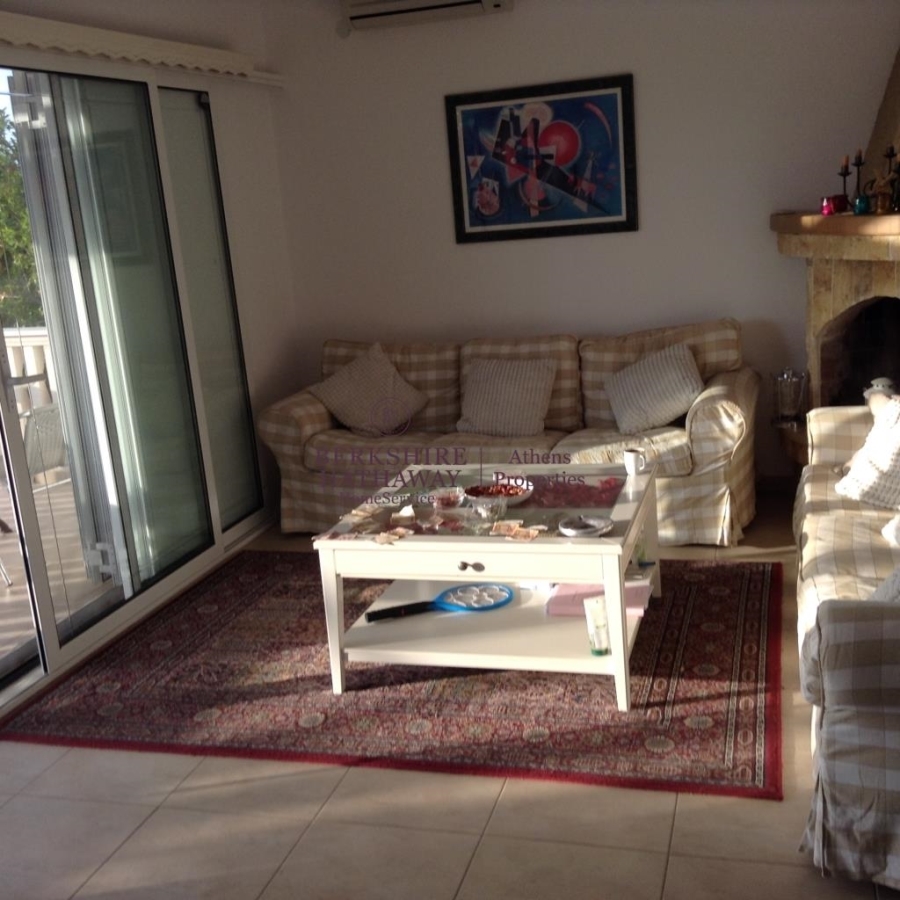 (For Sale) Residential Detached house || East Attica/Saronida - 85 Sq.m, 2 Bedrooms, 350.000€ 
