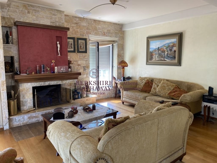 Residential Maisonette || Athens North/Cholargos - 200 Sq.m, 4 Bedrooms 