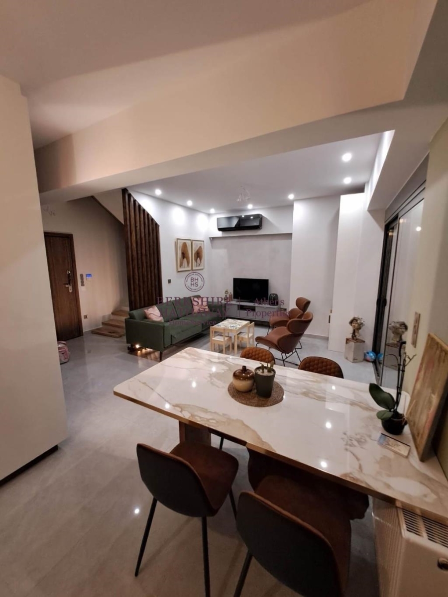 (For Sale) Residential Maisonette || Athens South/Palaio Faliro - 120 Sq.m, 4 Bedrooms, 535.000€ 