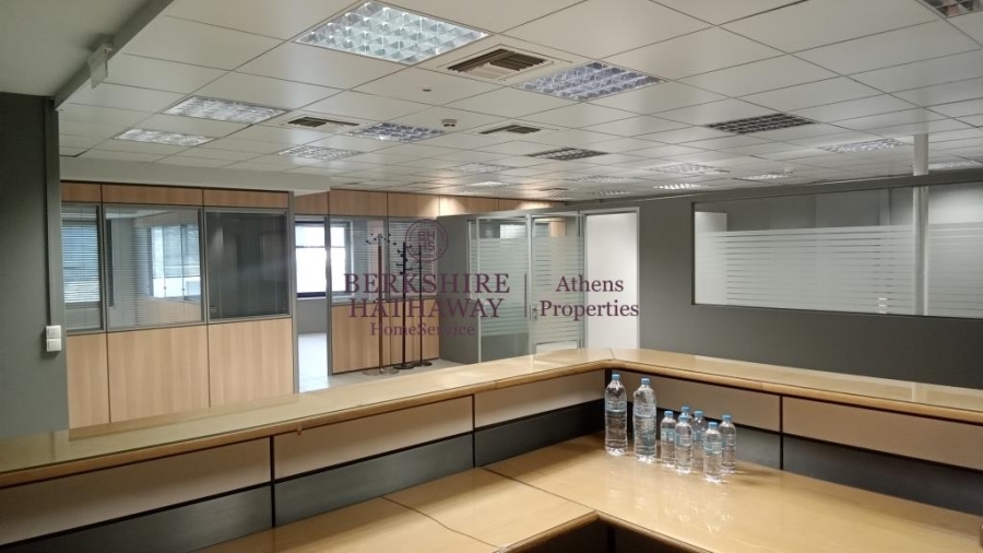 (For Rent) Commercial Office || Athens North/Marousi - 250 Sq.m, 4.500€ 