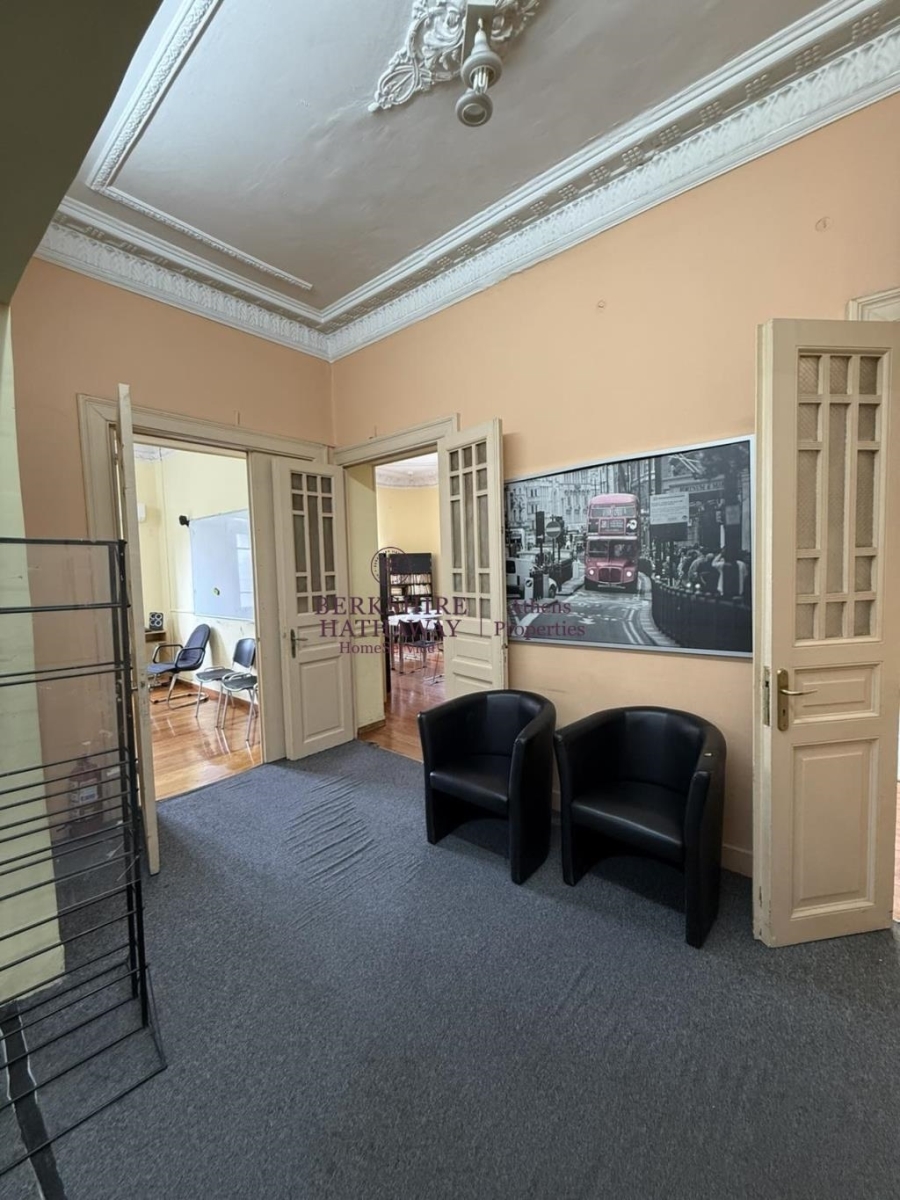 (Προς Πώληση) Κατοικία Διαμέρισμα || Αθήνα Κέντρο/Αθήνα - 225 τ.μ, 7 Υ/Δ, 210.000€ 