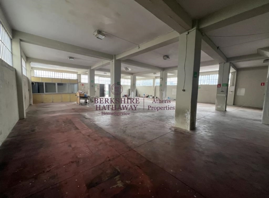 (Προς Ενοικίαση) Επαγγελματικός Χώρος Αποθηκευτικός χώρος || Ανατολική Αττική/Αχαρνές (Μενίδι) - 680 τ.μ, 6.500€ 