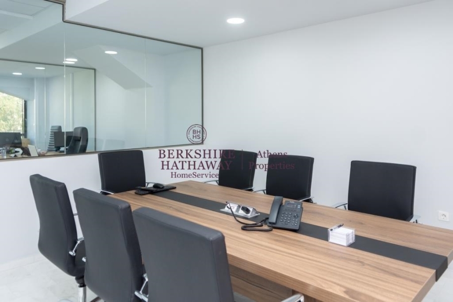 (Προς Ενοικίαση) Επαγγελματικός Χώρος Γραφείο || Αθήνα Βόρεια/Μαρούσι - 350 τ.μ, 10.000€ 
