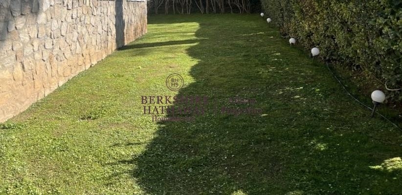 (For Sale) Residential Detached house || Athens North/Ekali - 412 Sq.m, 8 Bedrooms, 1.850.000€ 